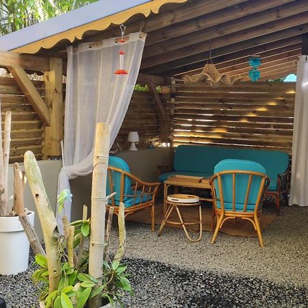 Gite Kaz A Topaze, Piscine, Jardin Tropical Sainte-Rose Exterior photo