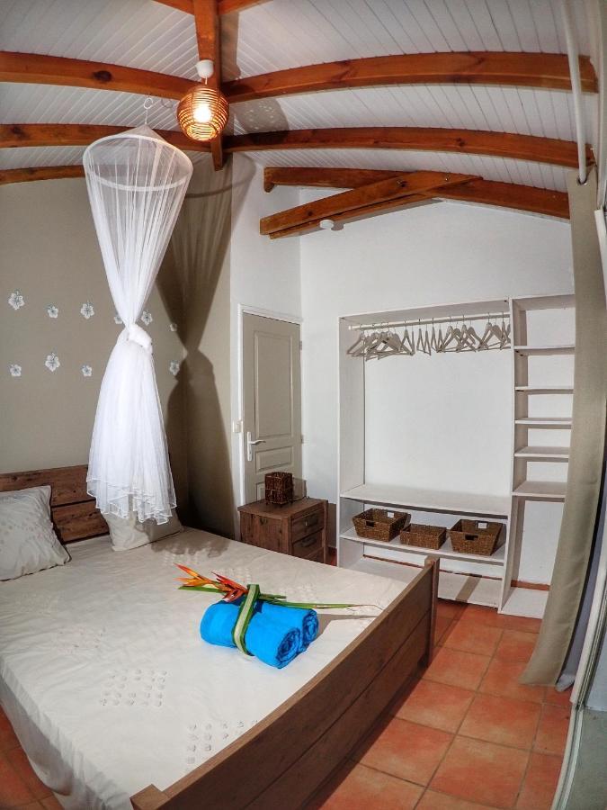 Gite Kaz A Topaze, Piscine, Jardin Tropical Sainte-Rose Exterior photo